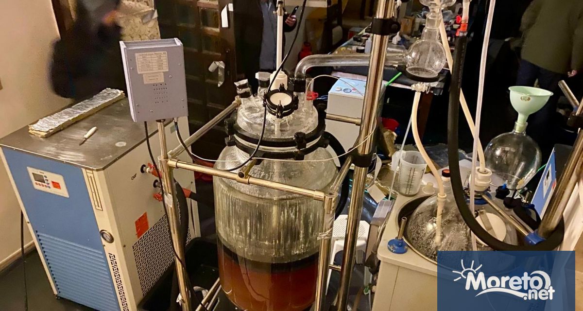 Една от най големите и високотехнологични лаборатории за производство на синтетични