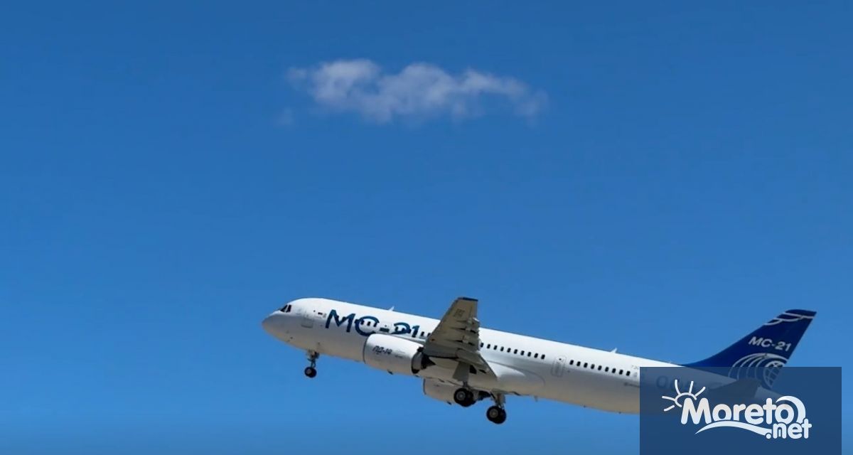 Прототипът на пътническия самолет от ново поколение МС 21 оборудван с