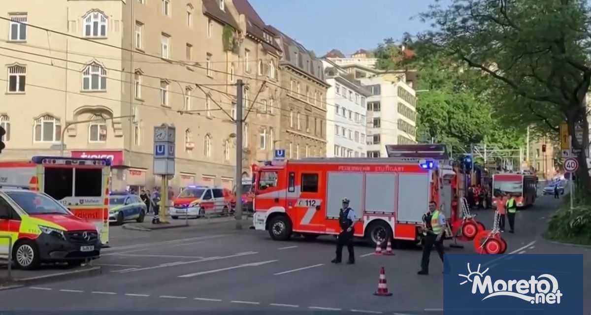 Група пешеходци в югозападния германски град Щутгарт бяха блъснати от