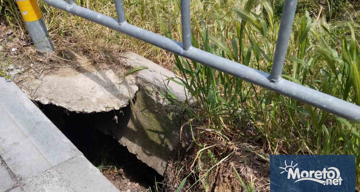 Опасна дупка застрашава посетители на останките от епископската базилика във