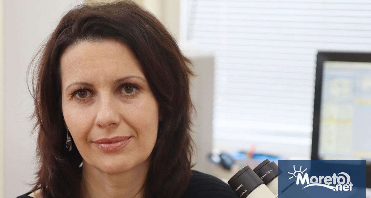 е специалист по Клинична лаборатория от 2013 г с активна