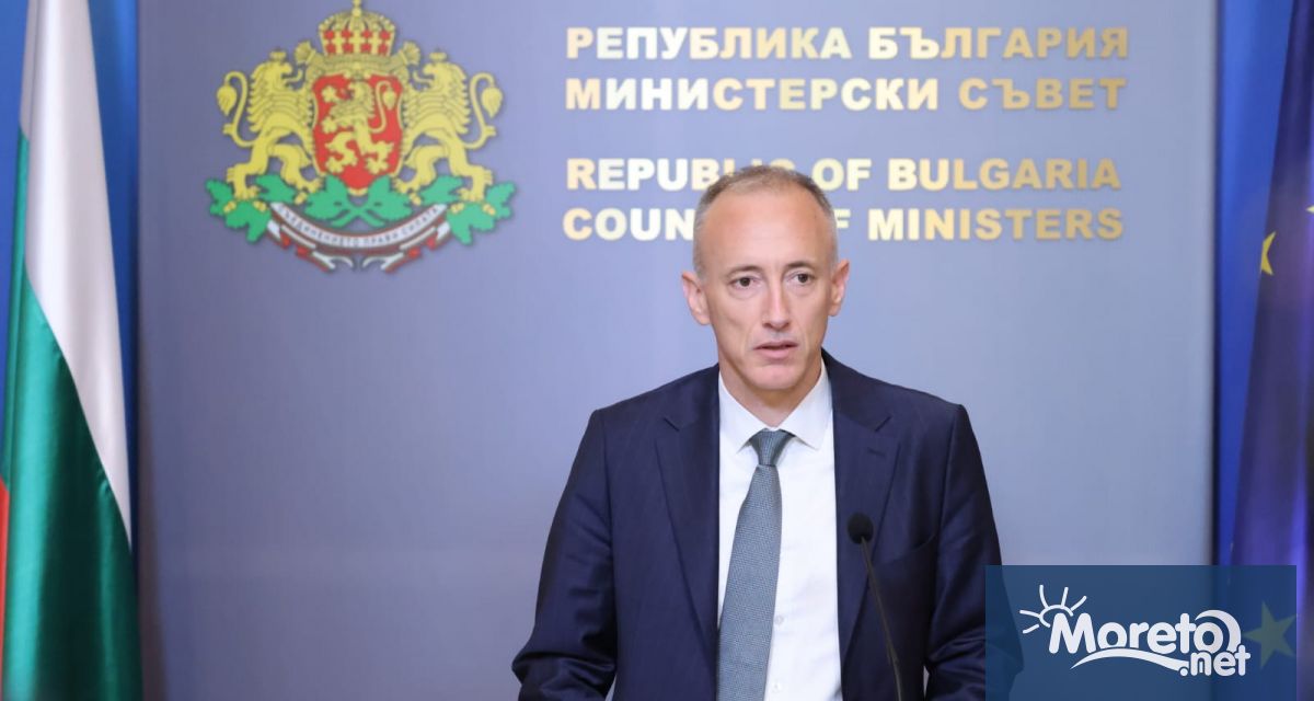 Министърът на образованието Красимир Вълчев обяви на брифинг в Министерския