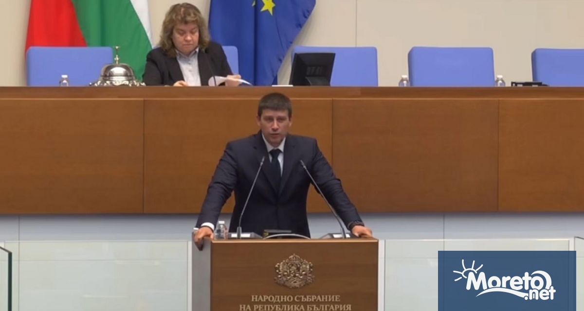 Величие поиска в декларация управляващите да увеличат с 50 заплатите