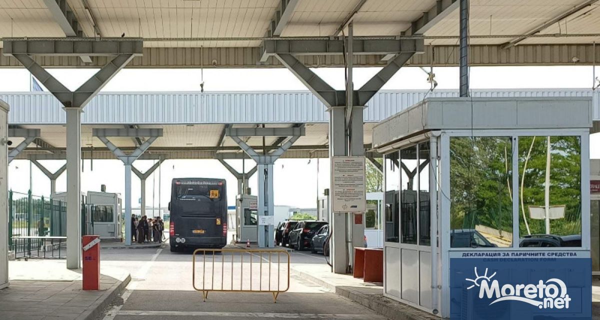 В почивните дни около 24 май Министерството на туризма съвместно