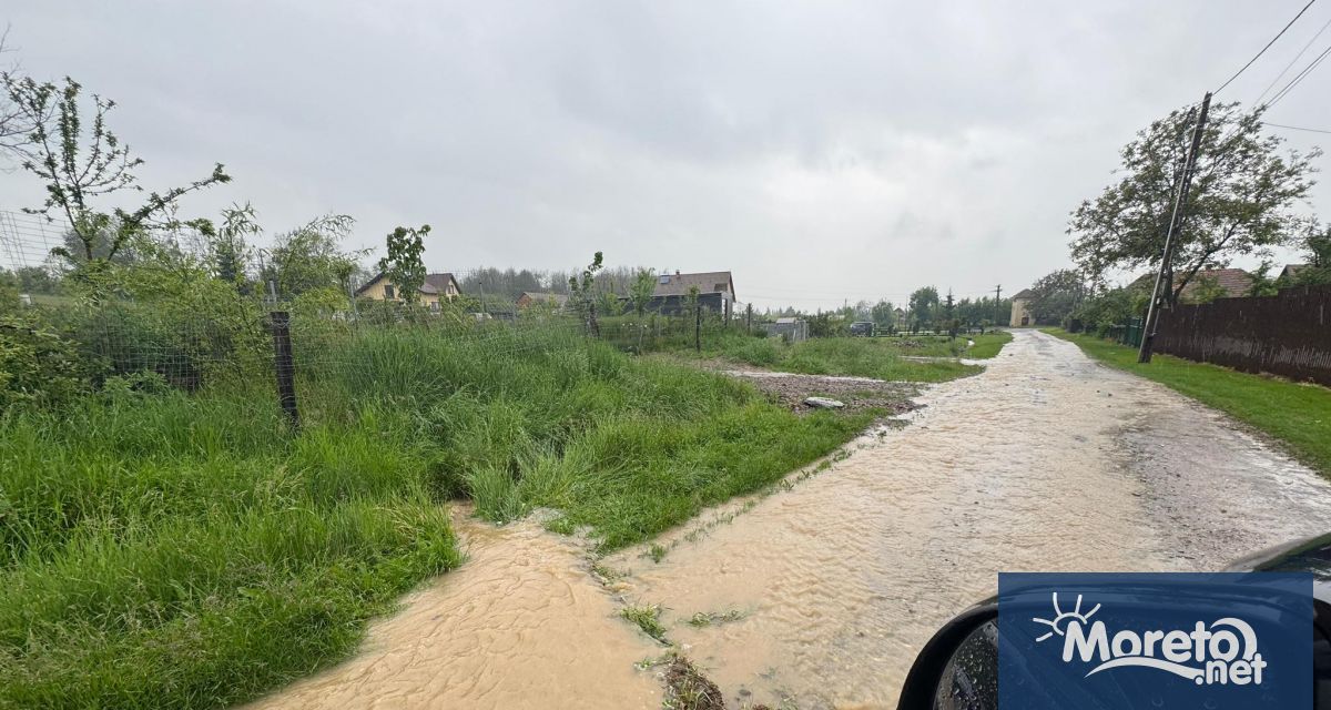 Близо 140 души бяха евакуирани заради наводненията в Румъния през