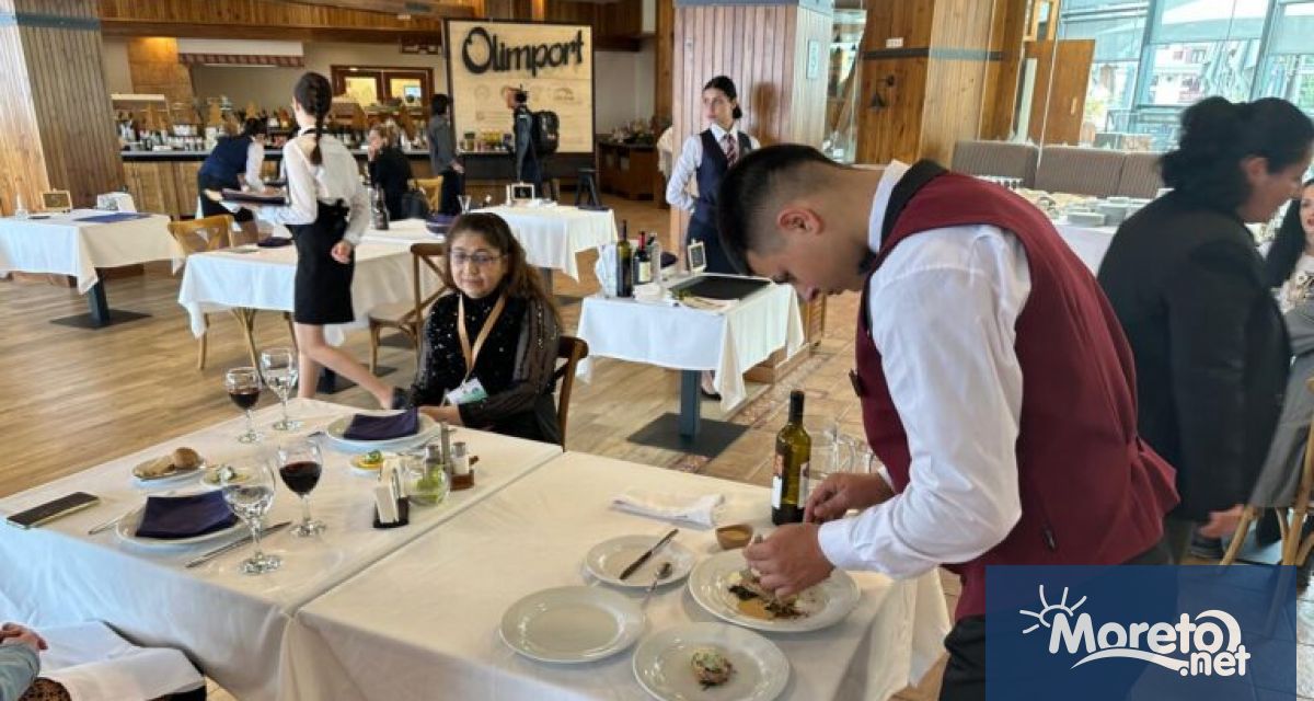 123 ученици от 45 гимназии от 42 града в страната