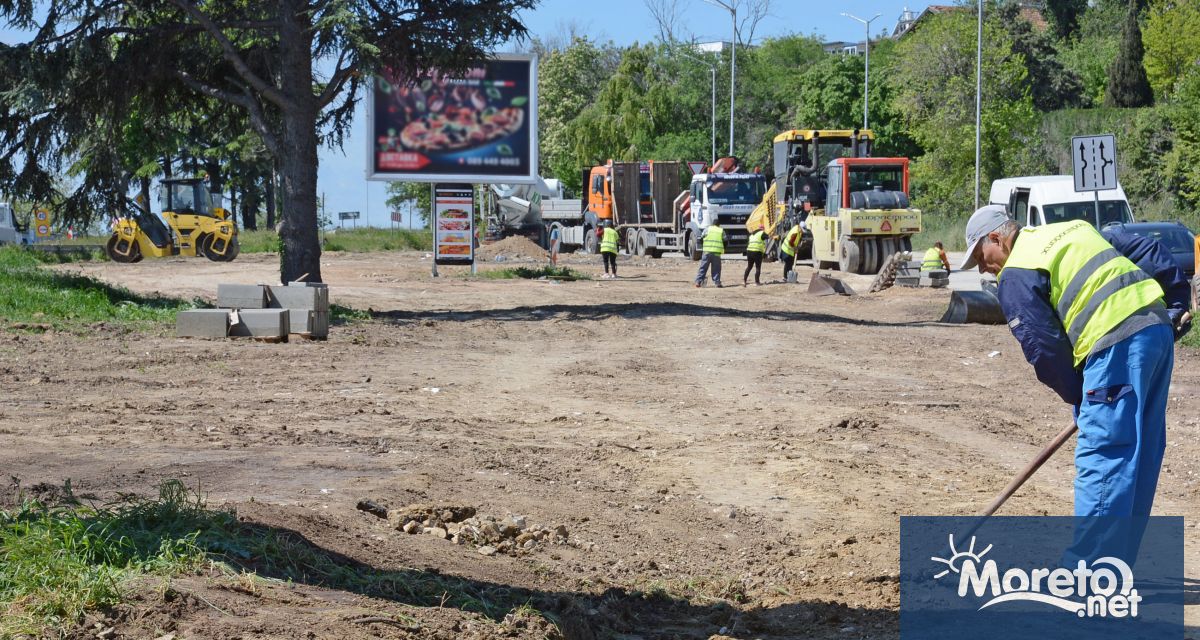 По настояване на Община Варна зелените площи по протежение на