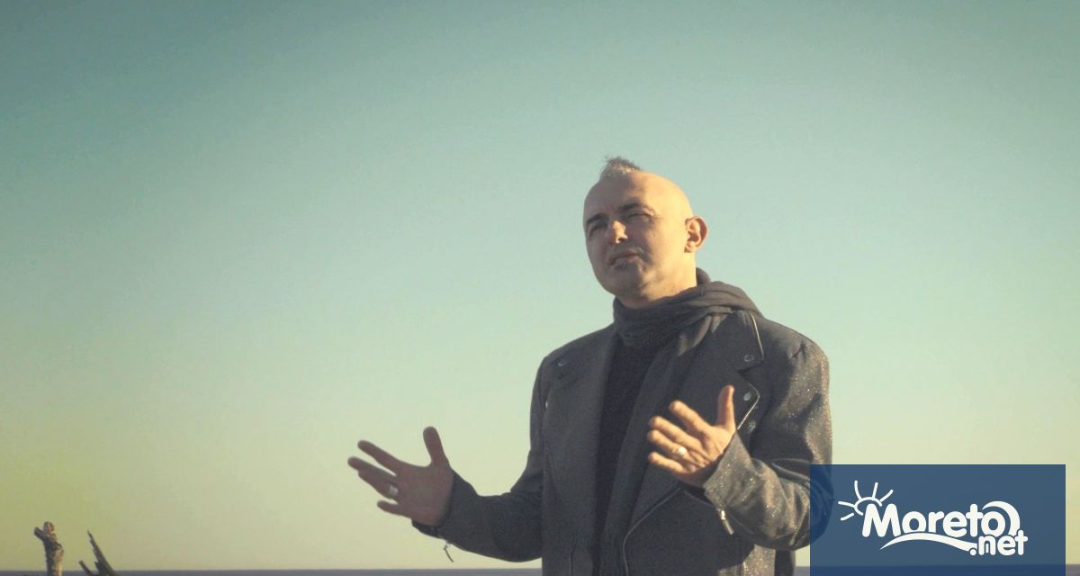 След успешни експерименти с рок и метъл звучене варненският музикант