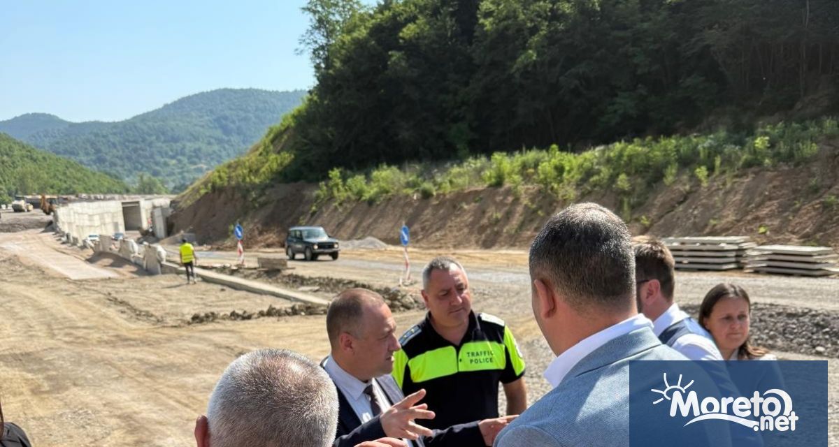 Новият участък от магистрала Хемус между Боаза и Дерманци ще