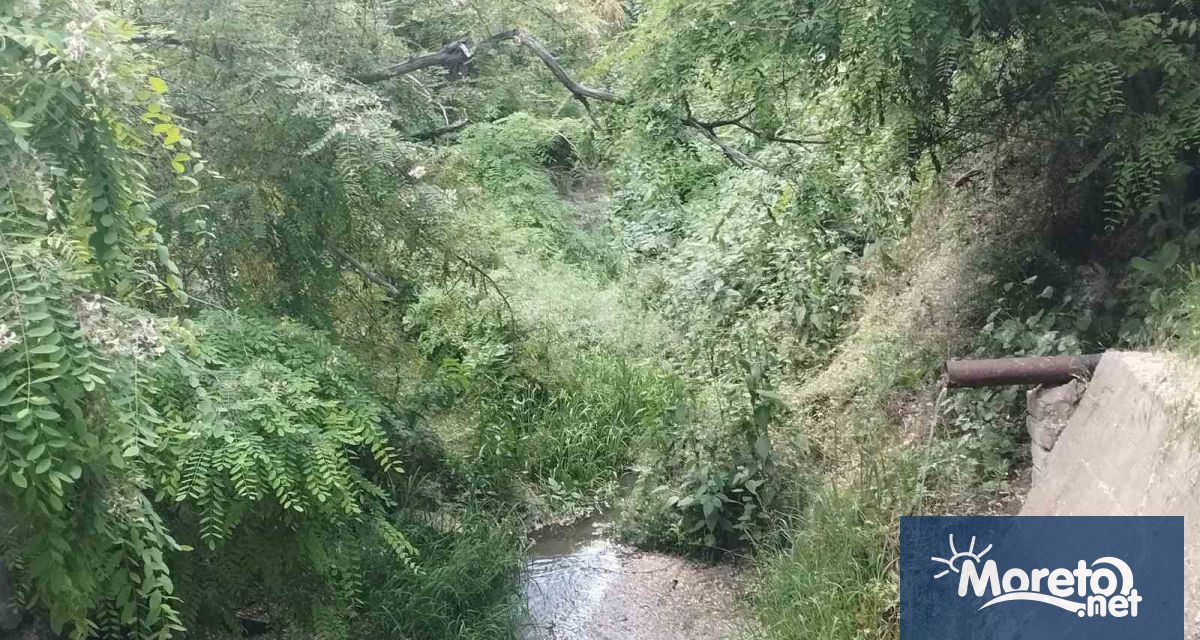 Трета година един от двата охранителни канала в Аспарухово изградени