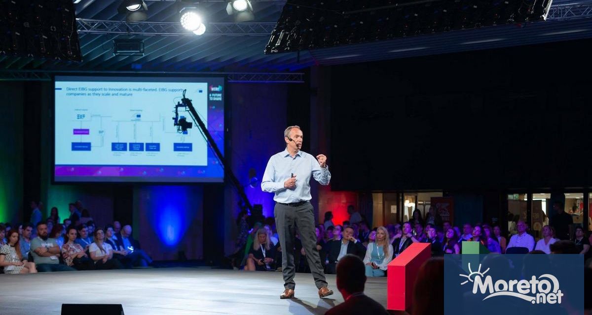 Над 3 000 специално подбрани и поканени лидери от бизнеса