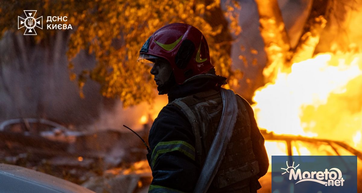 Киев беше подложен на мащабна въздушна атака в ранните часове