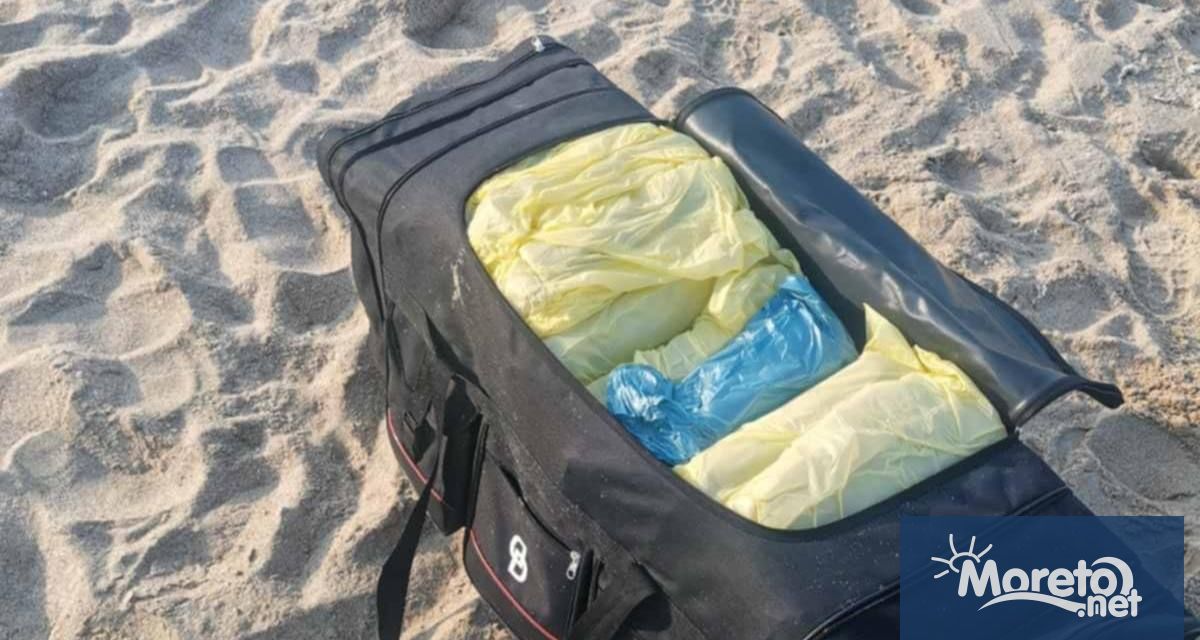 Около 40 килограма канабис бяха открити на морския бряг в