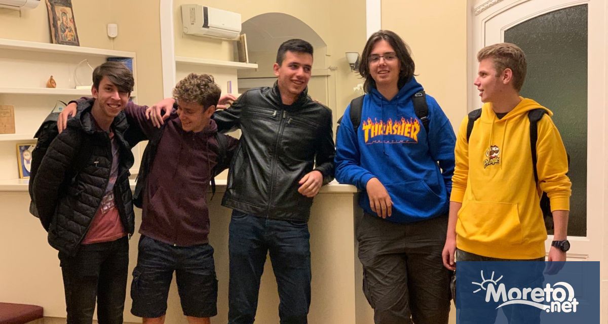 Честито на всички новоприети осмокласници Стискаме палци и за второ