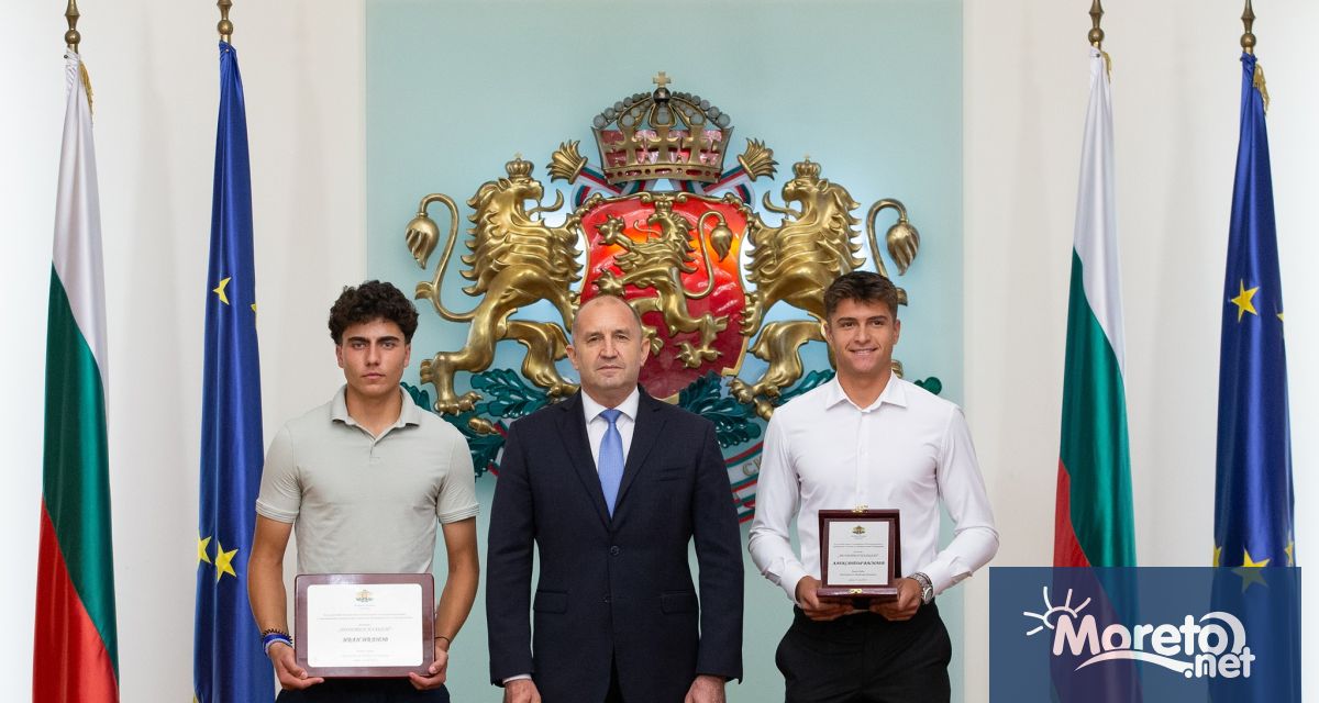 Юношеският шампион от Уимбълдън Иван Иванов и полуфиналистът Александър Василев