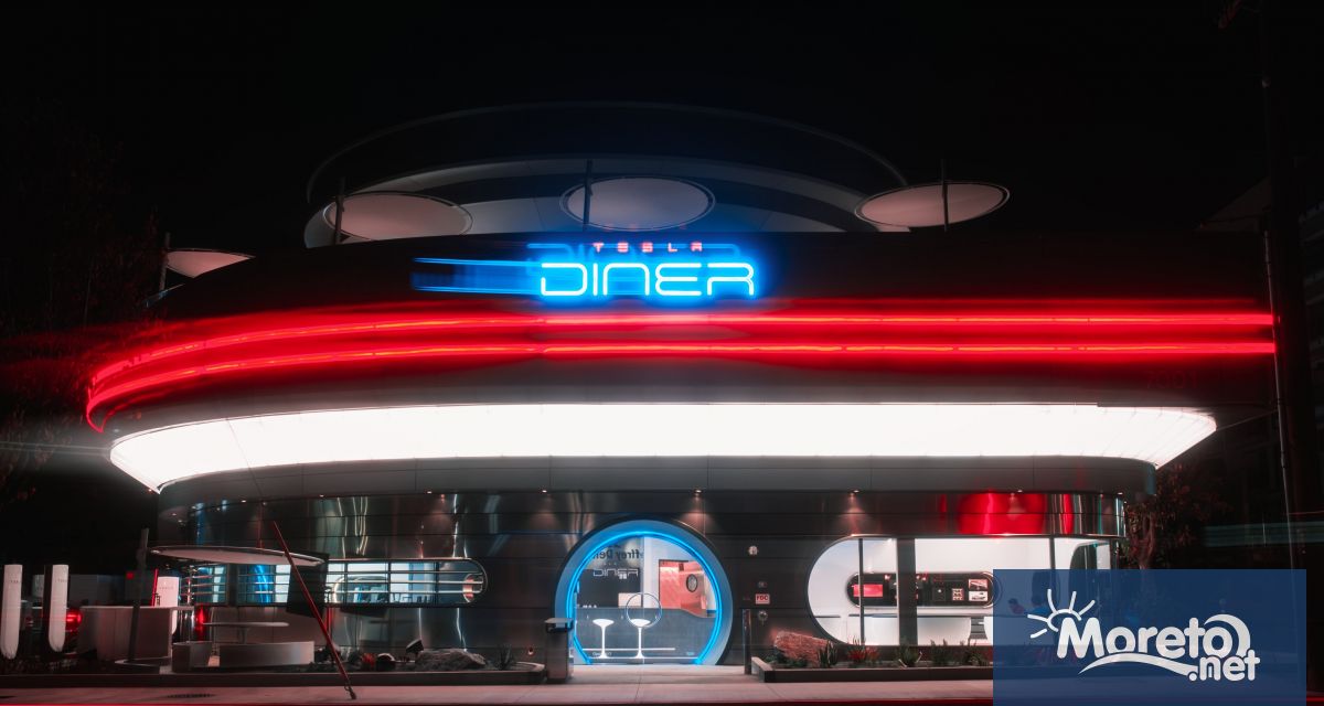 Дългоочакваният Tesla Diner Drive In – уникално съоръжение което съчетава