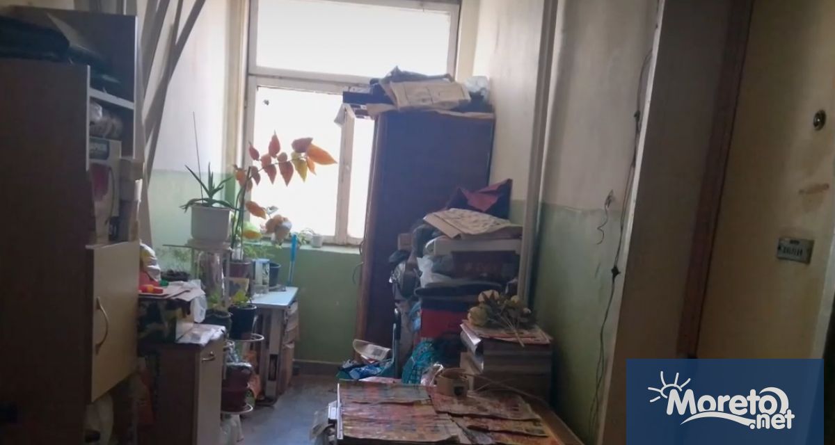 Хора от жилищен блок 148 в район Младост във Варна