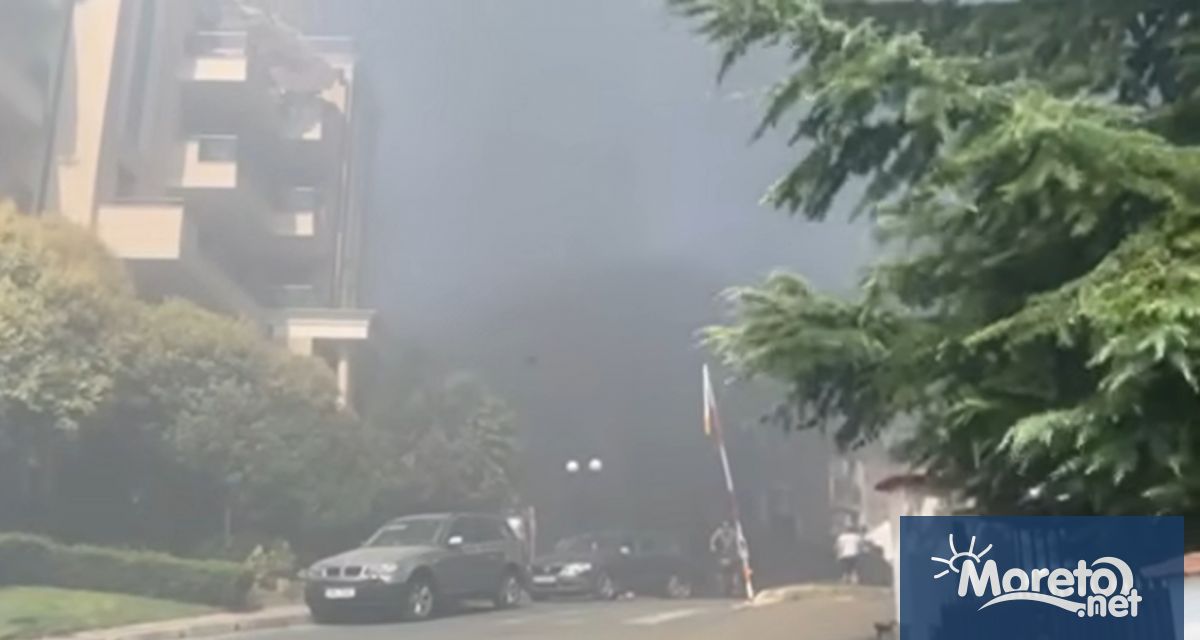 Пожар е избухнал на паркинг на хотел в Свети Влас