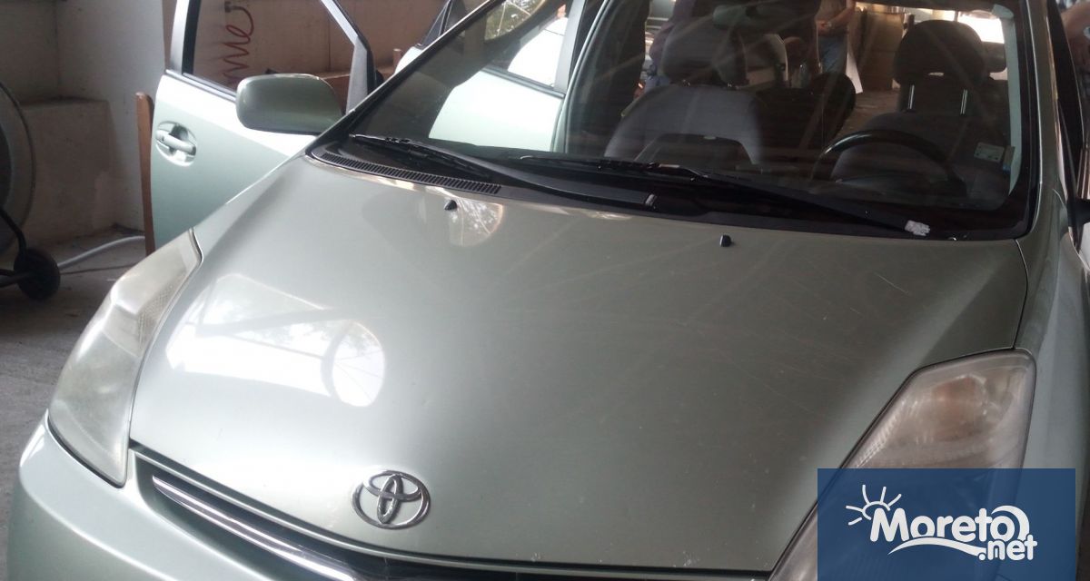 Митнически служители са задържали над 1 килограм кокаин при опит