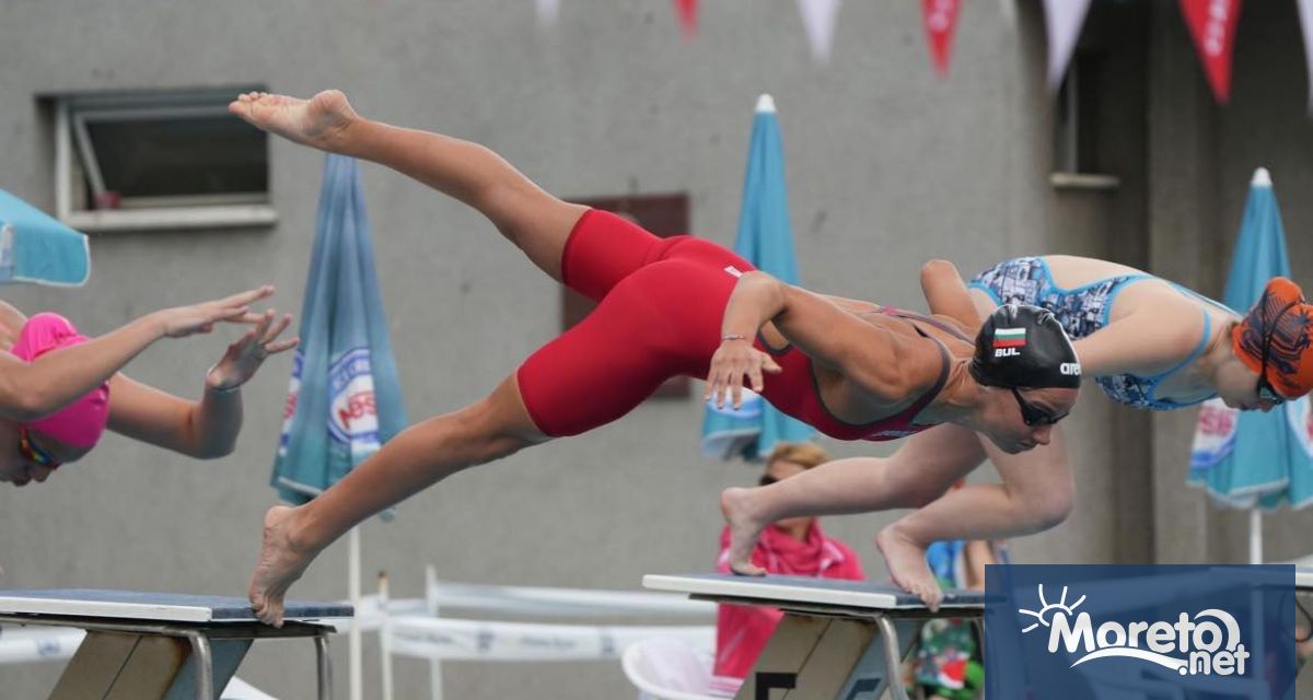 Състезателката на ПСК Черно море Тея Николова дебютира тази сутрин