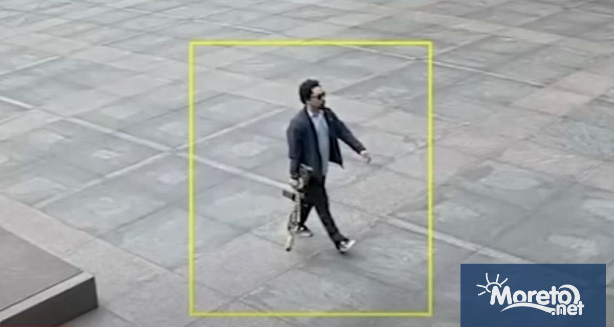 Четирима души включително служител на нюйоркската полиция бяха убити при