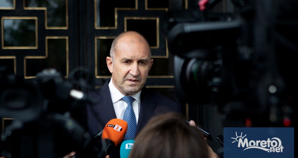 Президентът Румен Радев отново призова управляващите да вземат ясно и