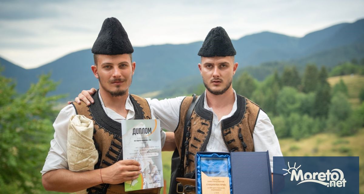 В духа на традицията величието на Родопите и живата памет