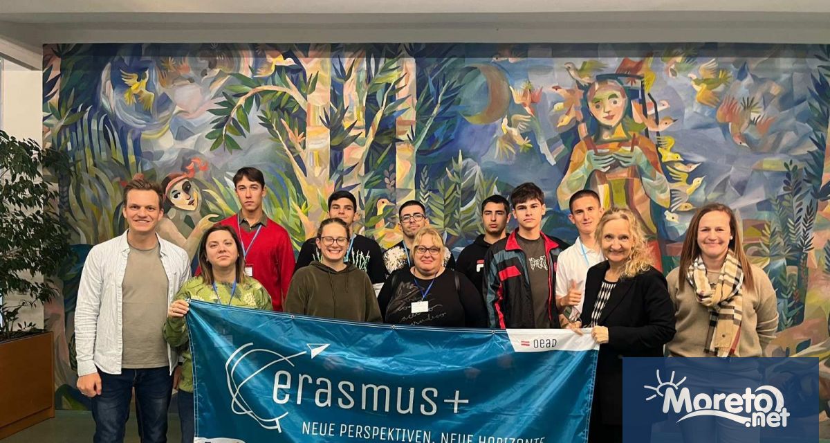 Във Варненска морска гимназия Св Николай Чудотворец успешно изпълнихме и