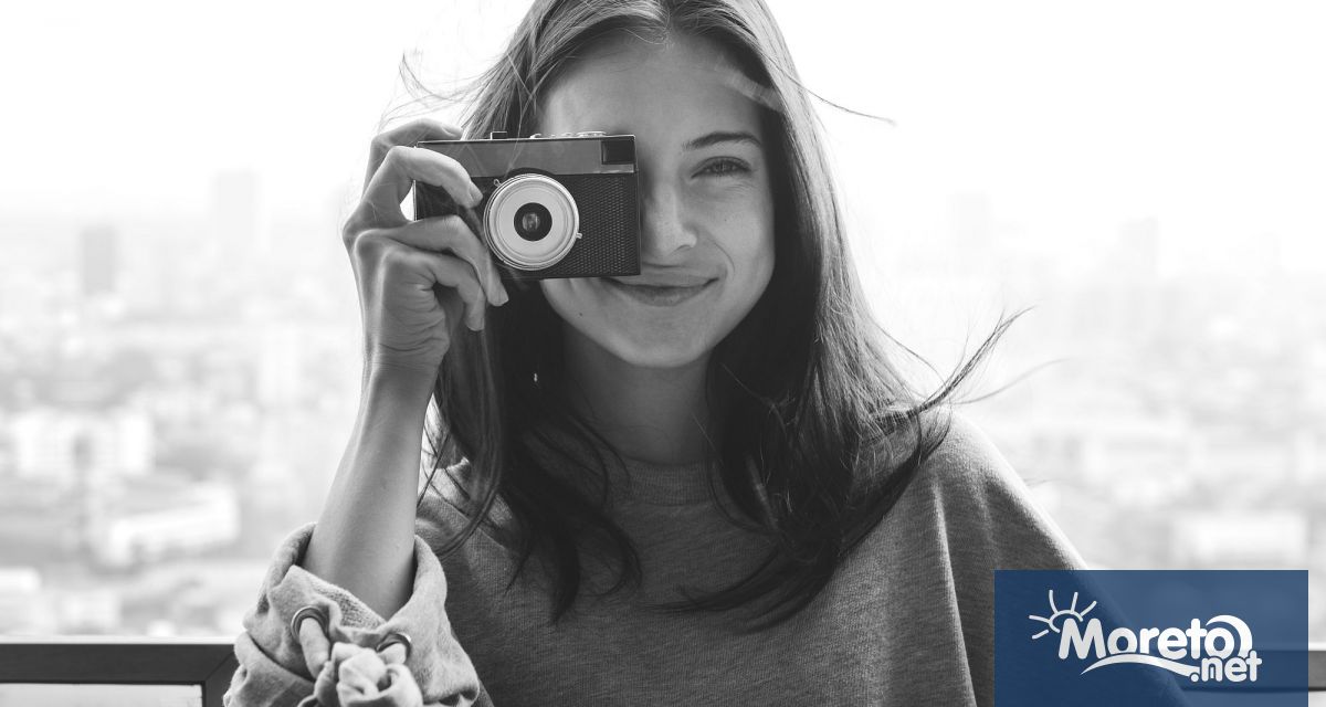 На 19 август 1839 г френското правителство официално представя изобретението