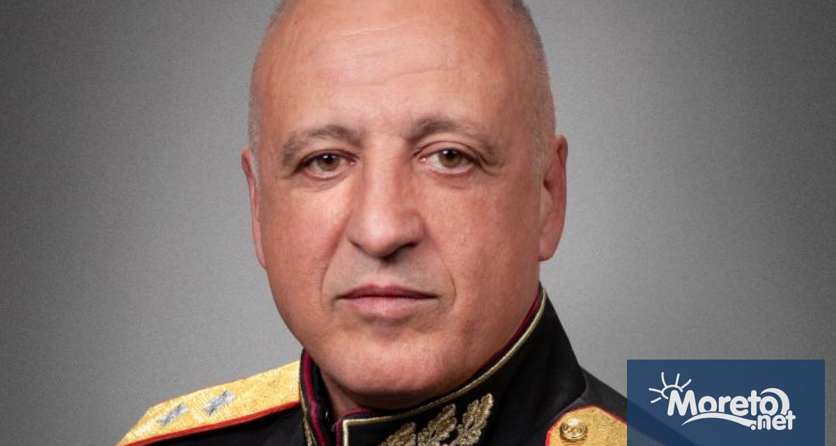 С указ на държавния глава Румен Радев генерал майор Емил Тонев