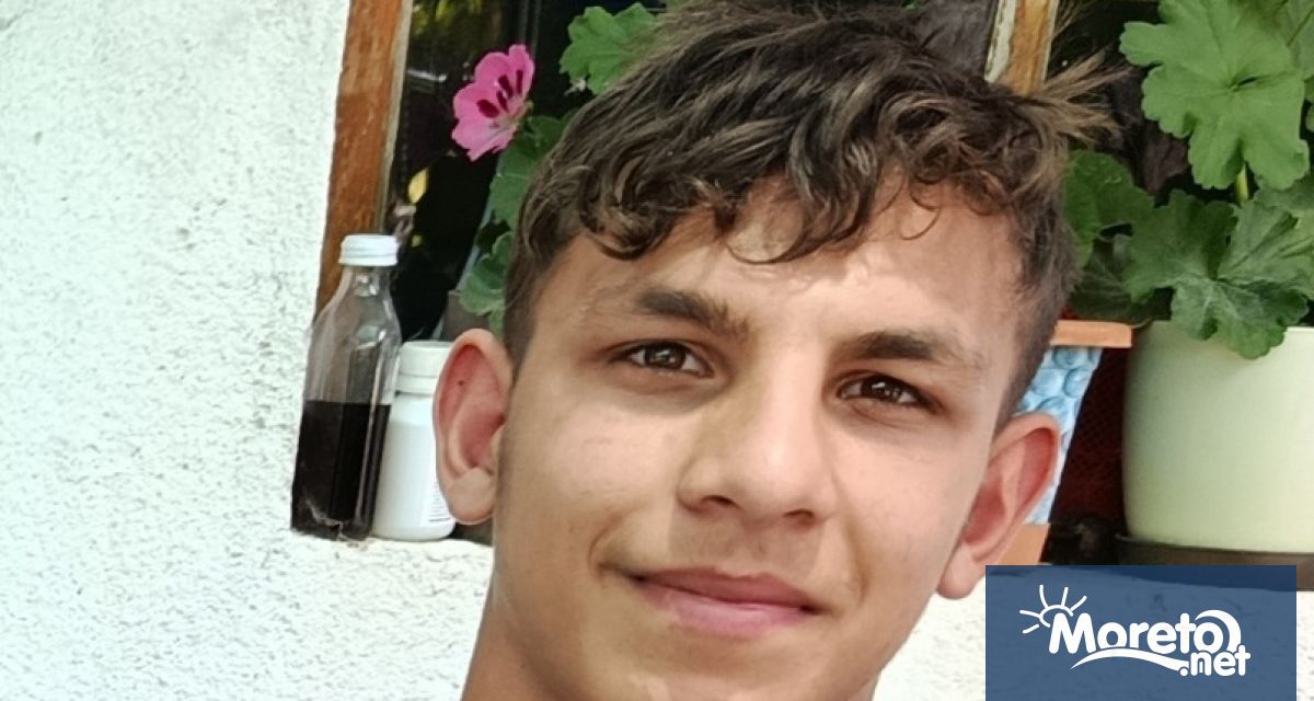 Полицията във Варна издирва 16 годишния Георги Диянов Чомаков Момчето е