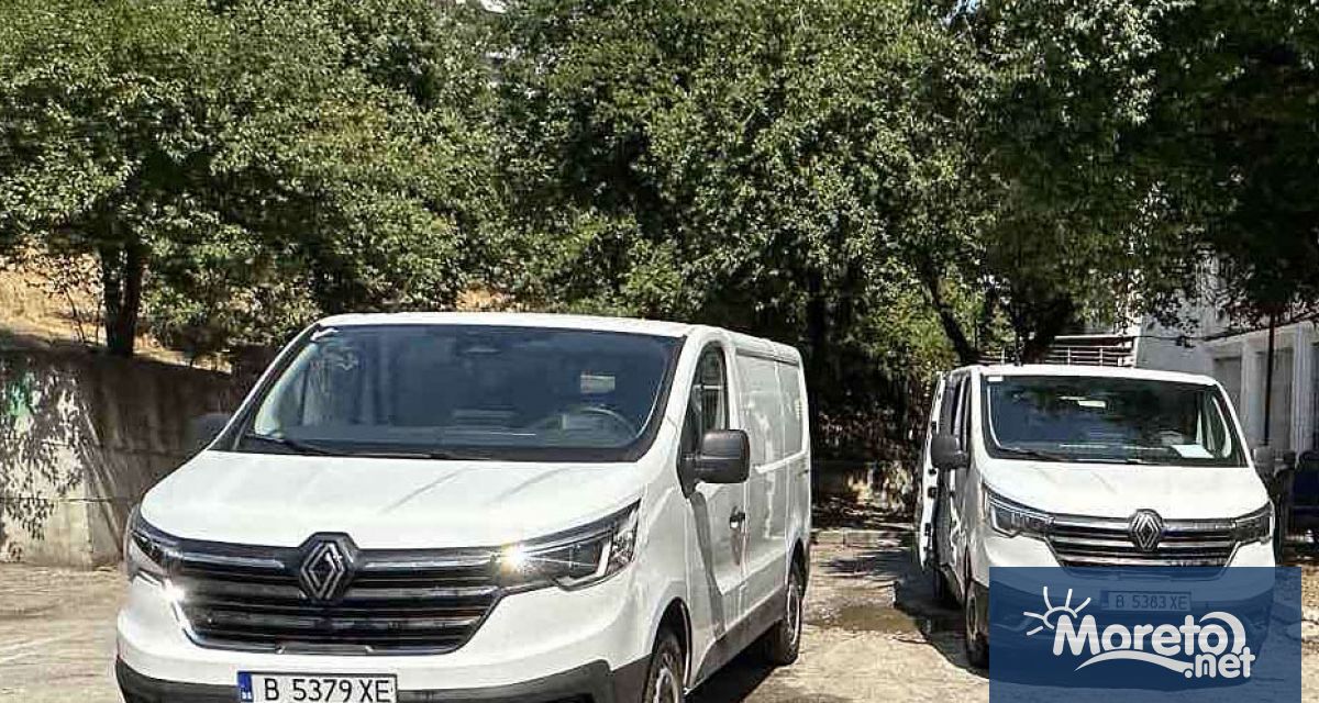 Община Варна осигури два нови лекотоварни автомобила за нуждите на