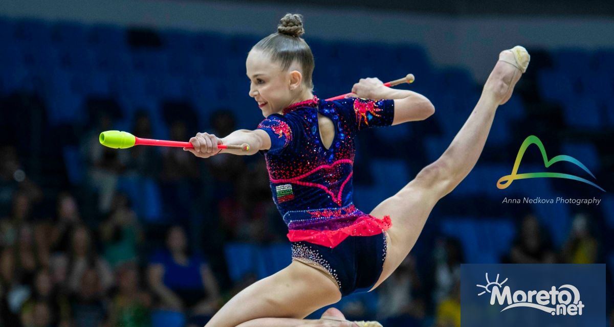 Стилияна Николова започна силно втория ден на 41 ото Световно първенство