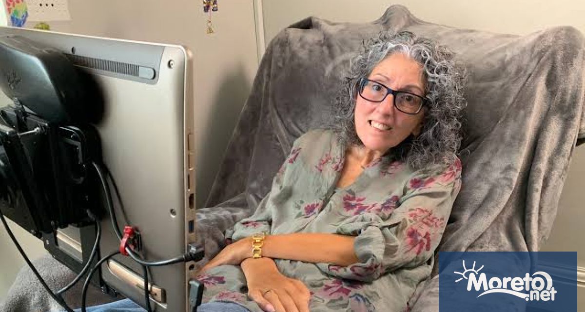 Британката Сара Езекиел която губи гласа си преди 25 години