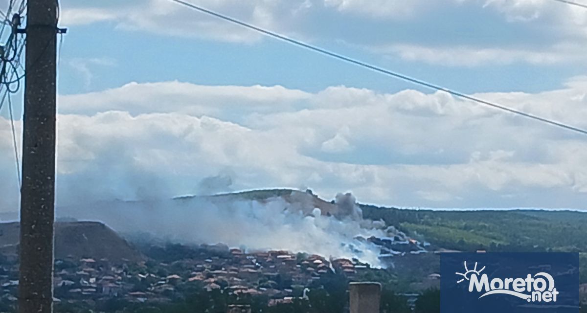 Пожарът в ромската махала на община Белослав е напълно овладян