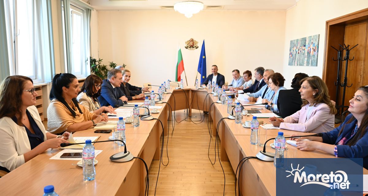 220 са общините кандидатствали за електромобили и изграждане на фотоволтаици