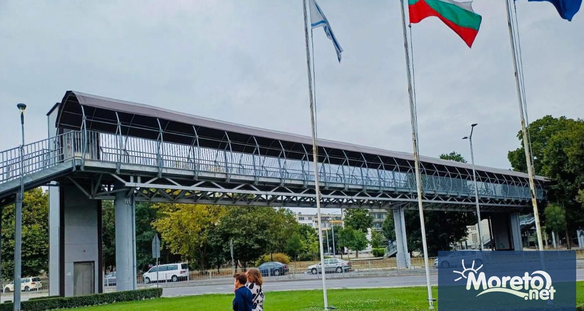 Средният асансьор на пасарелката в кв Аспарухово вече функционира отново