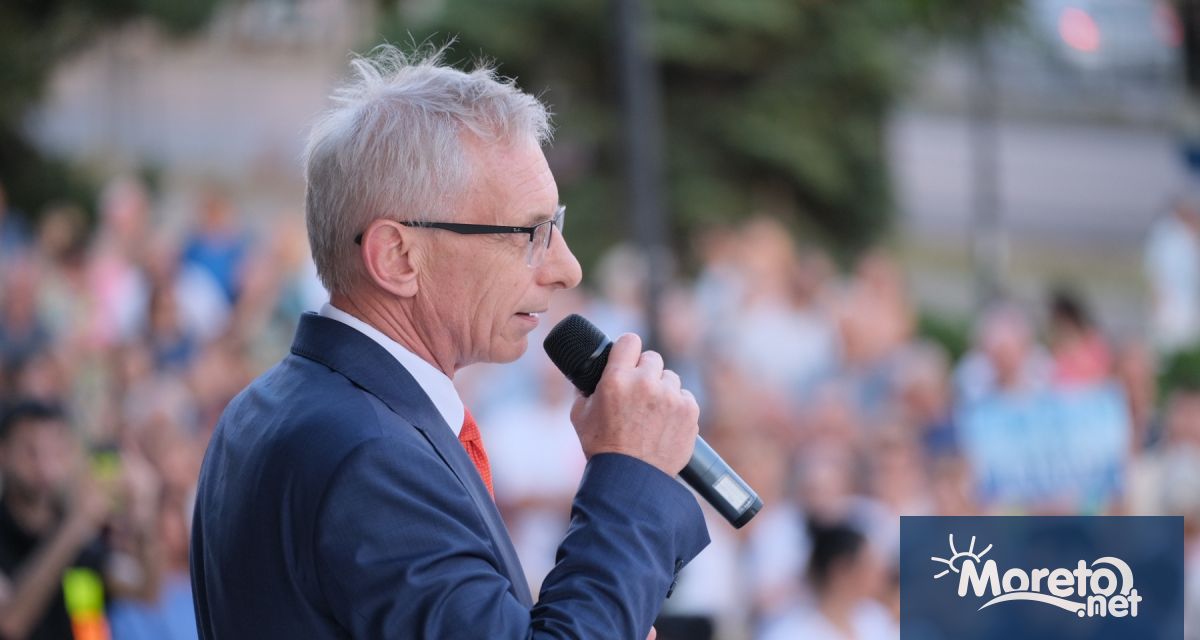 Националният съвет на Продължаваме промяната избра проф Николай Денков за