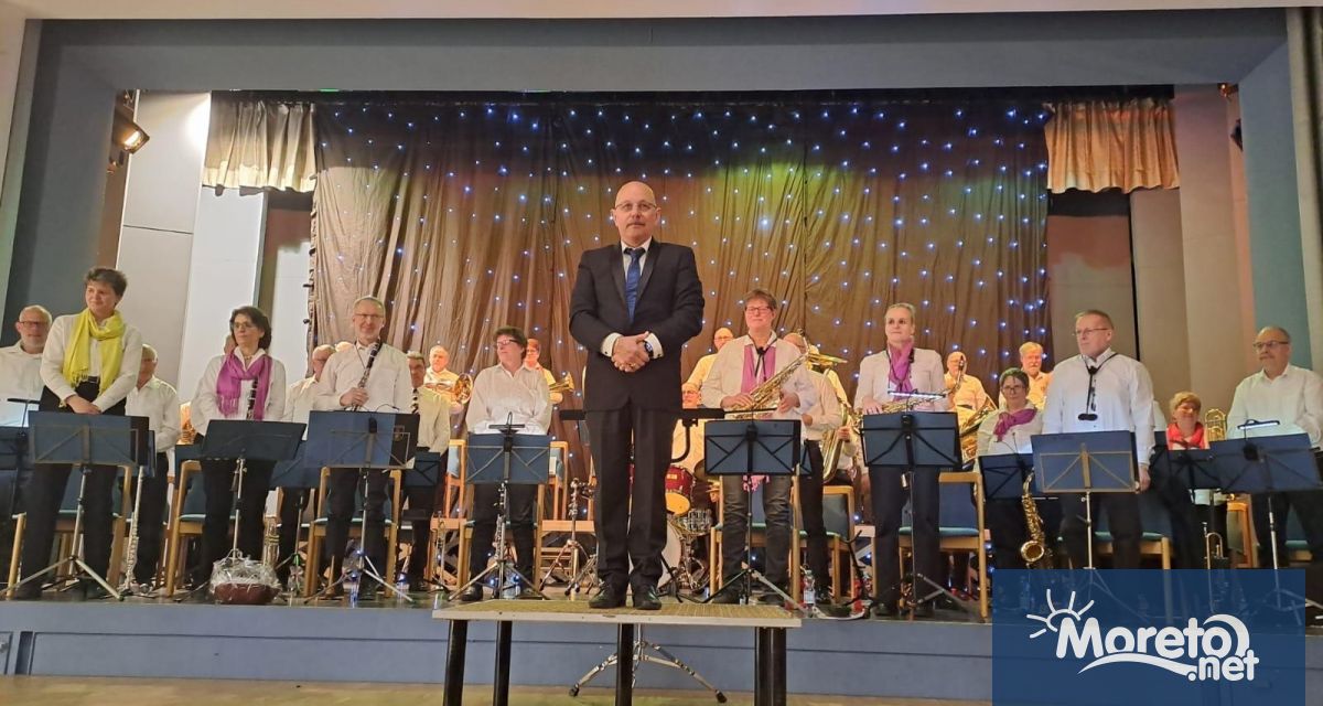 Духовият оркестър на пожарната охрана от Хановер гостува във Варна