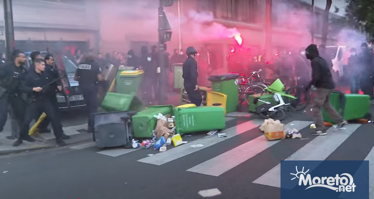 Франция бе обхваната от масови протести в сряда когато движението