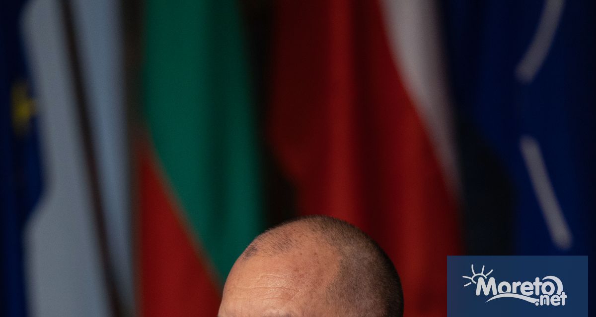 Самодоволството и самоувереността на управляващите са измамни защото стабилността на