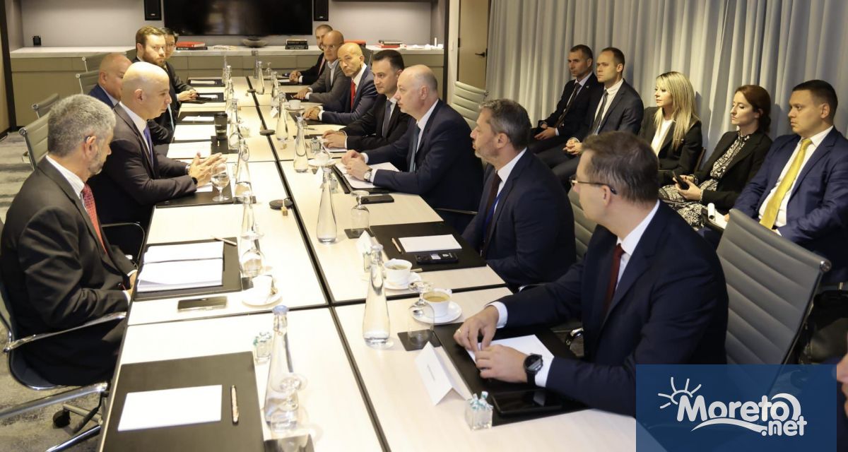 Българското правителство проучва възможността за разполагане на малки модулни реактори