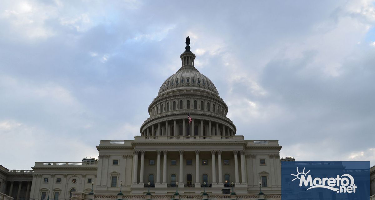 След 40 дни на застой американският Сенат направи първа стъпка