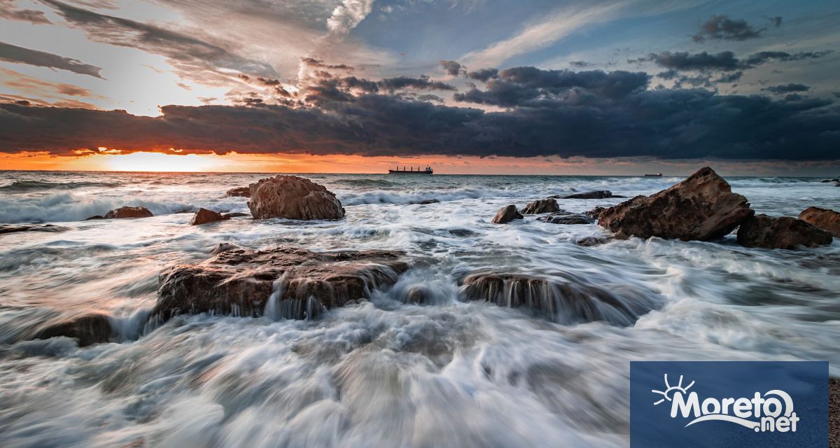 През нощта облачността от североизток ще продължи да се увеличава