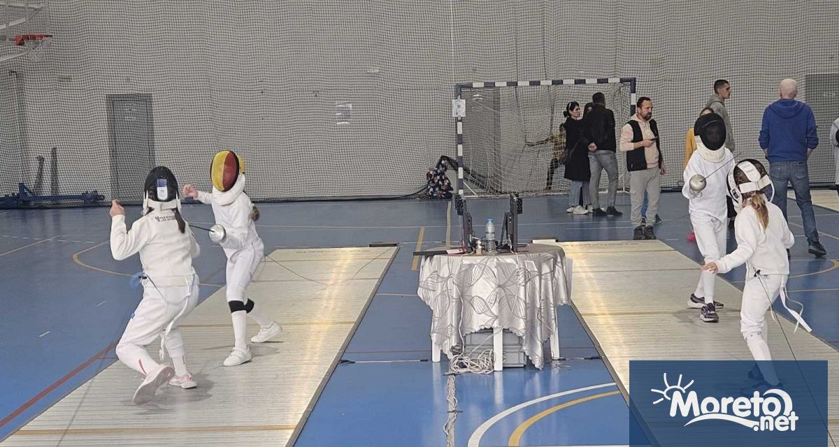 120 деца се включиха в турнира по фехтовка Купа Варна Над