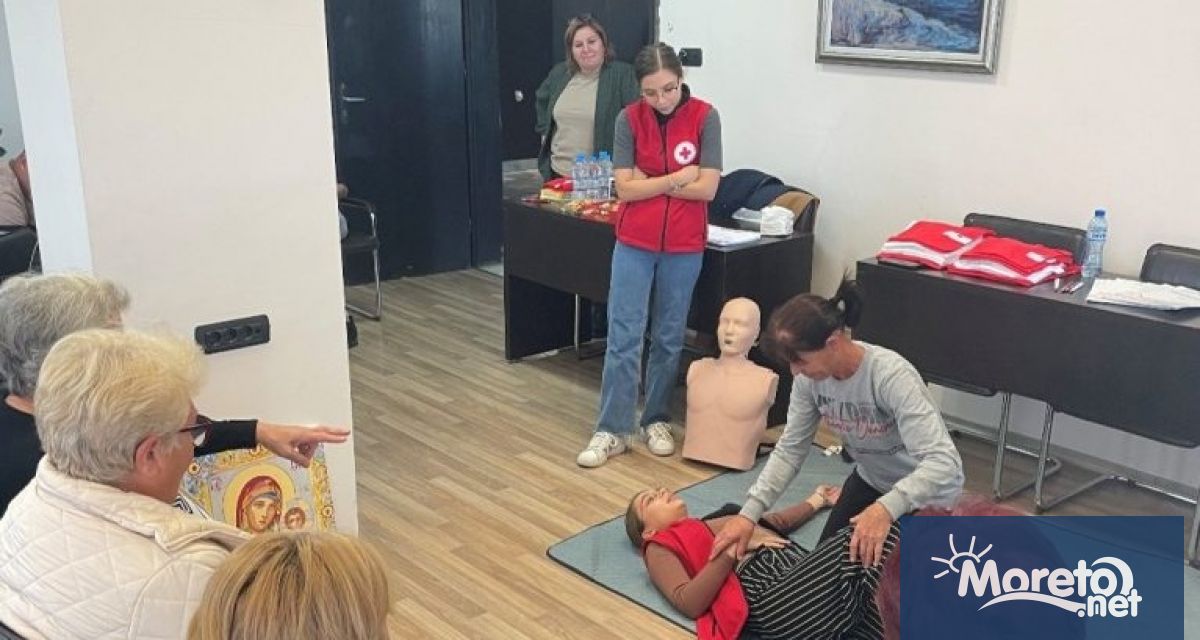 Хората от пет общини във Варненския регион преминават обучения как