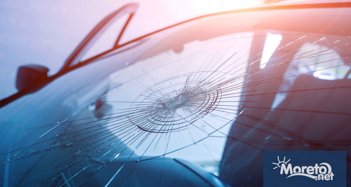 Пукнатината на челното стъкло не е просто естетически проблем