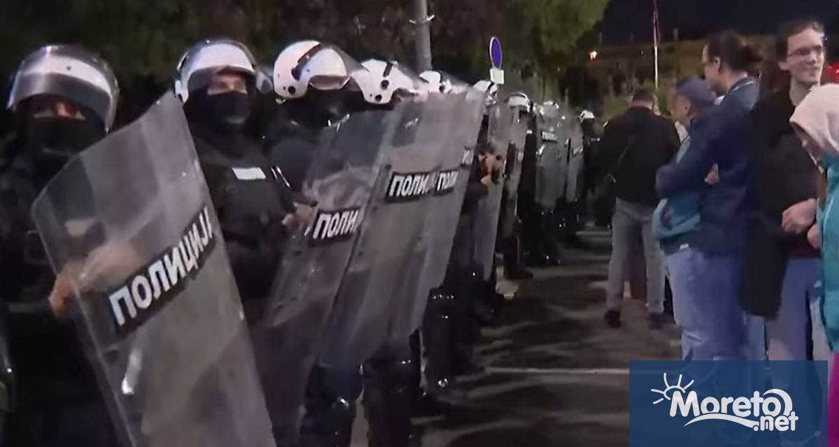 Сръбската полиция задържа 37 души след сблъсъци между антиправителствени протестиращи