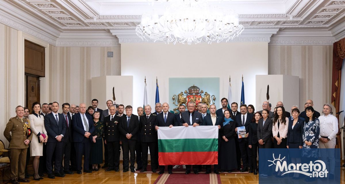 Изследователите на Антарктида сред които са и българските учени там