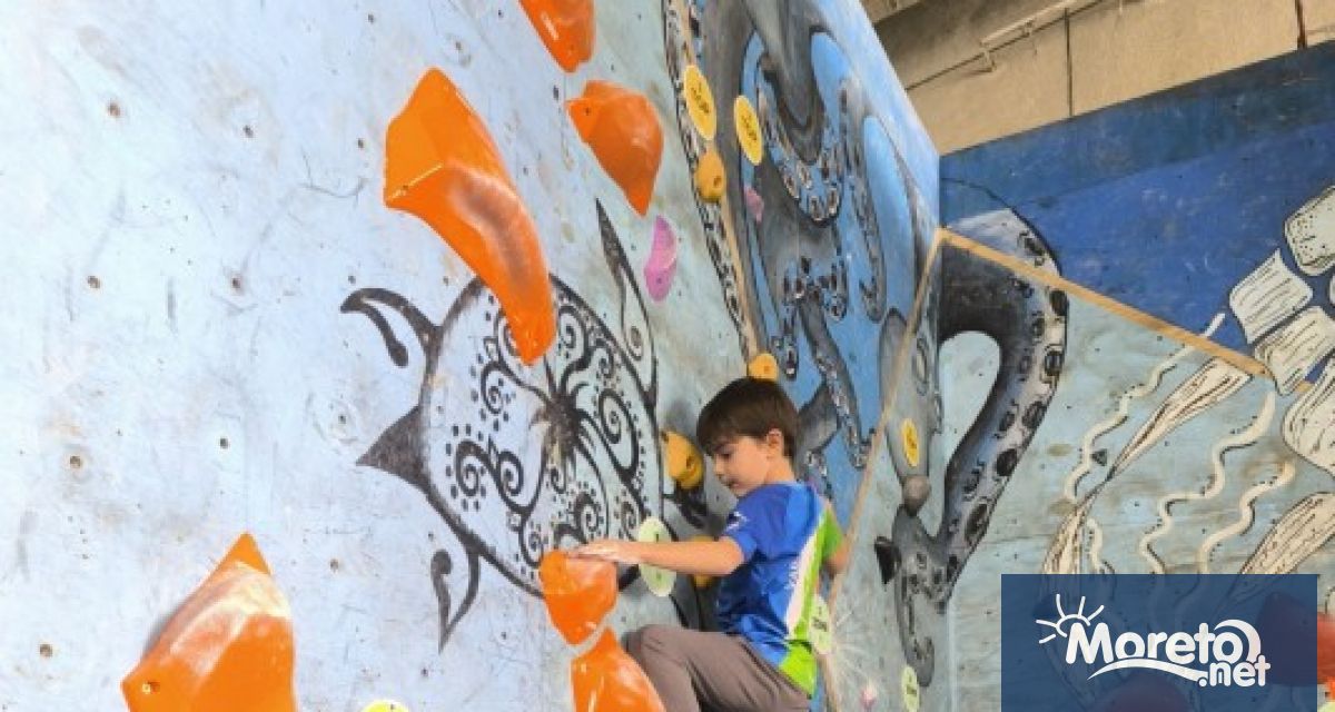 100 катерачи от различни клубове с страната се включиха в